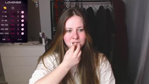 Snapshot of victoriassecrets_ chatting on 02/04/26, 07:09 victoriassecrets_ online show from 02/04/26, 07:09