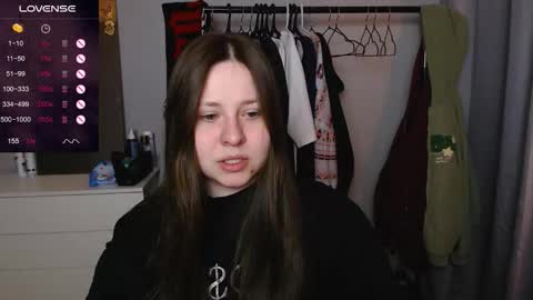 Snapshot of victoriassecrets_ chatting on 02/20/26, 05:57 victoriassecrets_ online show from 02/20/26, 05:57