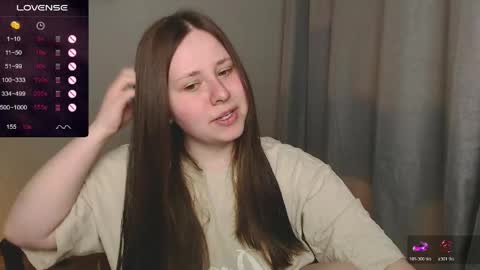 Snapshot of victoriassecrets_ chatting on 04/13/26, 06:57 victoriassecrets_ online show from 04/13/26, 06:57