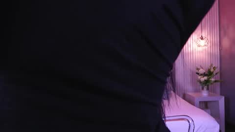 Snapshot of victoriaxx_ chatting on 01/16/26, 08:13 hi Im daniela I will be online again in 15 hours after each transmission 3 online show from 01/16/26, 08:13