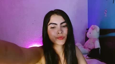 Snapshot of victoriia_henao_ chatting on 03/05/26, 05:14 victoriia_henao_ online show from 03/05/26, 05:14
