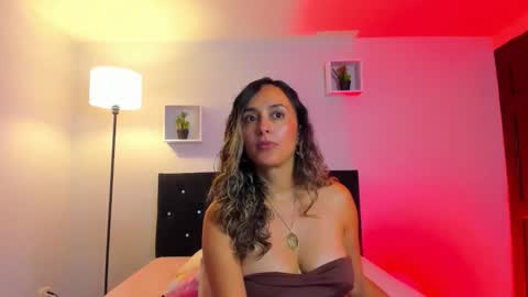 victoriia_rose_ online show from 05/11/26, 04:04