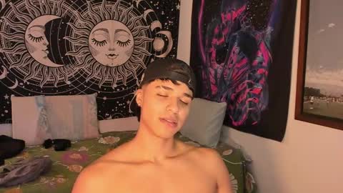 Snapshot of victorino_jhonson chatting on 12/27/24, 03:15 Victorino Jhonson online show from 12/27/24, 03:15