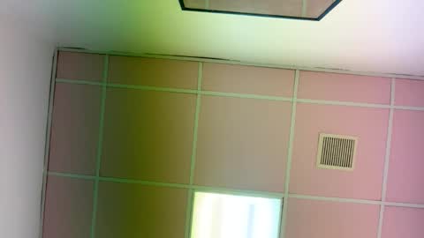 Snapshot of victoryd007 chatting on 01/17/26, 04:39 victoryd007 online show from 01/17/26, 04:39