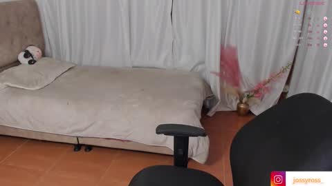 V  I C  T O R I A  online show from 01/18/25, 12:57