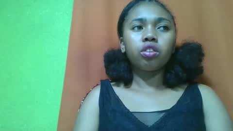 Snapshot of vierge28430 chatting on 05/11/26, 06:38 vierge28430 online show from 05/11/26, 06:38