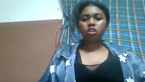 Snapshot of vierge28430 chatting on 07/12/26, 05:04 vierge28430 online show from 07/12/26, 05:04