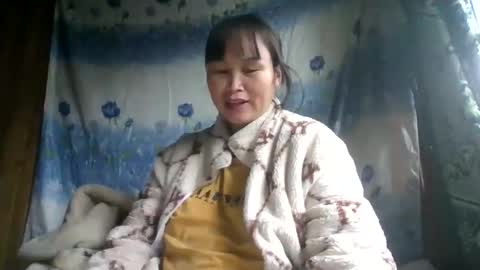 Snapshot of vietnam_sexxy chatting on 03/06/26, 02:19 vietnam_sexxy online show from 03/06/26, 02:19