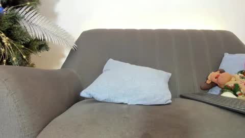 Snapshot of viic_strong1 chatting on 12/06/24, 08:29 Victoria Strong online show from 12/06/24, 08:29