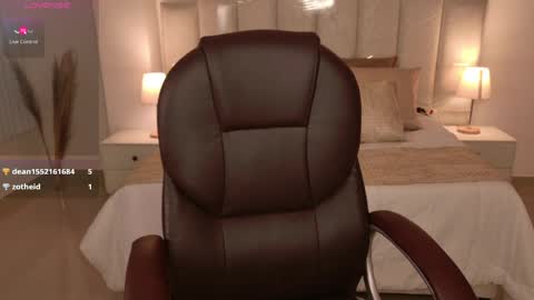 viictoria_joness online show from 05/08/26, 10:26