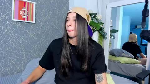 viictoriiasaenz online show from 04/30/26, 05:58