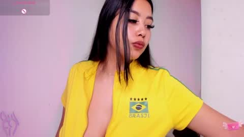 Snapshot of viioleett_cum chatting on 06/26/26, 04:11 viioleett_cum online show from 06/26/26, 04:11