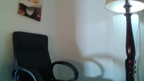 Snapshot of viiolet_collins chatting on 02/25/26, 12:04 VIOLET online show from 02/25/26, 12:04