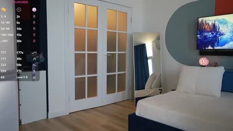 vika54784 online show from 03/10/25, 06:16