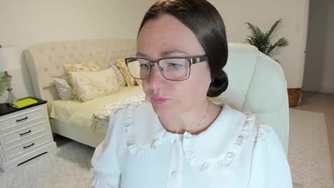 Ukrainian-woman online show from 05/04/26, 11:28