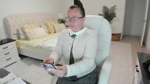 Ukrainian-woman online show from 06/05/26, 11:16