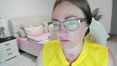 Ukrainian-woman online show from 06/17/26, 10:39