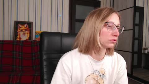 Vika online show from 04/26/26, 07:33