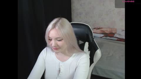 Snapshot of vikapowers chatting on 03/29/26, 07:03 vikapowers online show from 03/29/26, 07:03