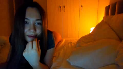 Snapshot of vikawels chatting on 02/08/26, 10:24 Vika online show from 02/08/26, 10:24