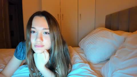 Vika   online show from 06/28/26, 08:59