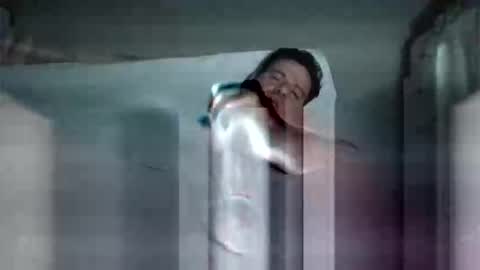 Snapshot of vikbika2 chatting on 03/04/26, 01:55 Tom reunz online show from 03/04/26, 01:55