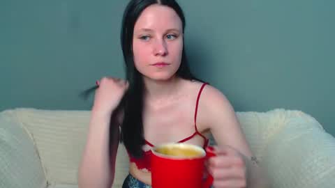 Snapshot of viki_kelt chatting on 03/06/25, 03:13 Viki Kelt online show from 03/06/25, 03:13