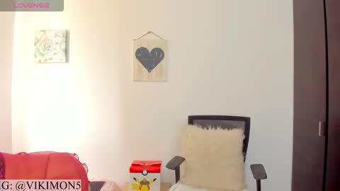 Snapshot of viki_mom chatting on 09/16/25, 05:03 Viki Mom  online show from 09/16/25, 05:03