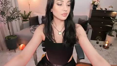 Snapshot of vikibellson chatting on 06/24/26, 06:29 Viki Bellson online show from 06/24/26, 06:29