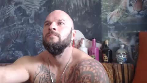 Snapshot of viking_me chatting on 10/13/25, 07:08 viking online show from 10/13/25, 07:08