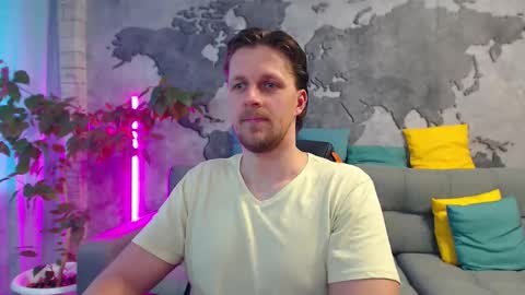 Snapshot of vikingchrisss chatting on 04/04/26, 10:02 vikingchrisss online show from 04/04/26, 10:02