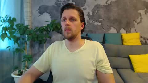 Snapshot of vikingchrisss chatting on 04/18/26, 08:29 vikingchrisss online show from 04/18/26, 08:29