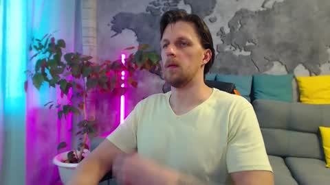 Snapshot of vikingchrisss chatting on 04/20/26, 10:29 vikingchrisss online show from 04/20/26, 10:29