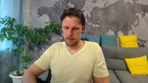 Snapshot of vikingchrisss chatting on 04/24/26, 09:34 vikingchrisss online show from 04/24/26, 09:34