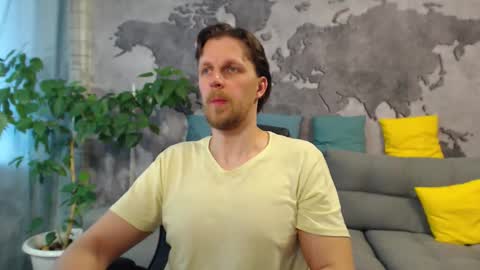 Snapshot of vikingchrisss chatting on 04/25/26, 09:23 vikingchrisss online show from 04/25/26, 09:23