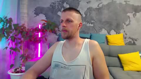 Snapshot of vikingchrisss chatting on 05/15/26, 10:00 vikingchrisss online show from 05/15/26, 10:00