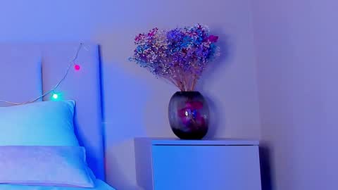 VIKKI online show from 01/14/25, 06:49