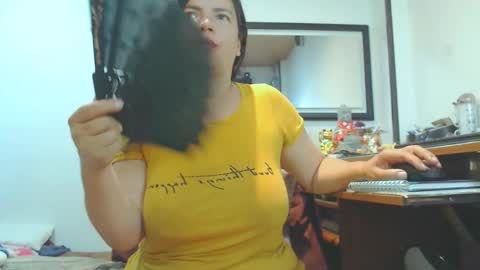 VIKKKTORIAAA online show from 09/18/25, 05:20