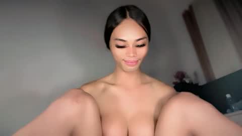 vikkylustfull online show from 06/18/26, 05:51