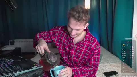 Snapshot of viktor_secret chatting on 11/20/25, 04:23 fansly VITEKsecret online show from 11/20/25, 04:23