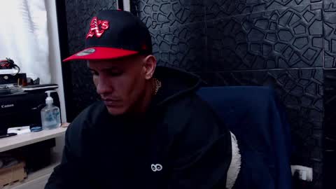 Viktor Herrera online show from 02/05/25, 01:15