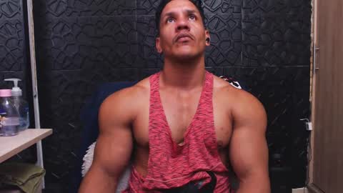 Viktor Herrera online show from 10/07/25, 02:36