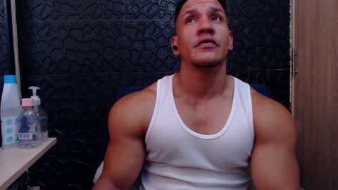 Snapshot of viktorherrera chatting on 01/19/26, 12:31 Viktor Herrera online show from 01/19/26, 12:31