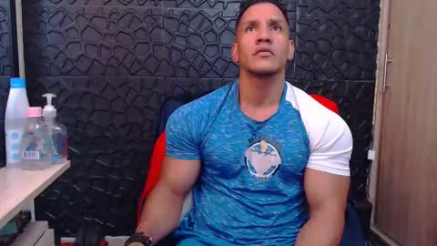 Snapshot of viktorherrera chatting on 02/03/26, 06:35 Viktor Herrera online show from 02/03/26, 06:35