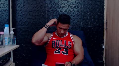 Snapshot of viktorherrera chatting on 02/11/26, 06:57 Viktor Herrera online show from 02/11/26, 06:57