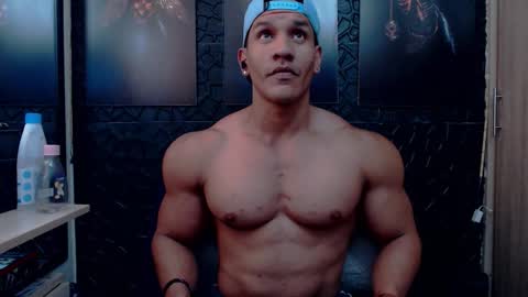 Snapshot of viktorherrera chatting on 02/25/26, 06:17 Viktor Herrera online show from 02/25/26, 06:17