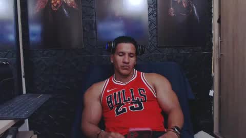 Viktor Herrera online show from 05/20/26, 07:53