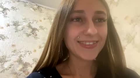 Snapshot of viktoria9898 chatting on 01/26/25, 03:48 Sweett online show from 01/26/25, 03:48