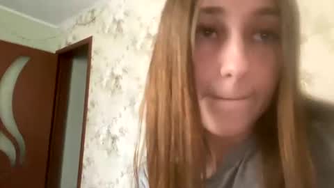 Snapshot of viktoria9898 chatting on 01/30/25, 10:29 Sweett online show from 01/30/25, 10:29