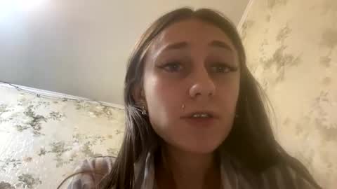 Snapshot of viktoria9898 chatting on 03/08/25, 11:49 Sweett online show from 03/08/25, 11:49